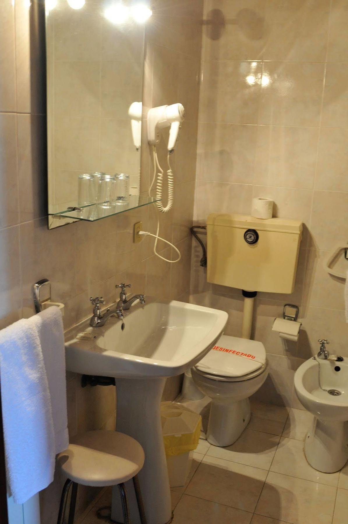 Hotel Zende 埃斯波森迪 外观 照片